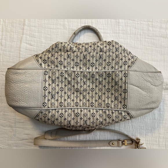 LOUIS VUITTON limited edition crossbody monogram Croisette cloth canvas bag. - Picture 4 of 17